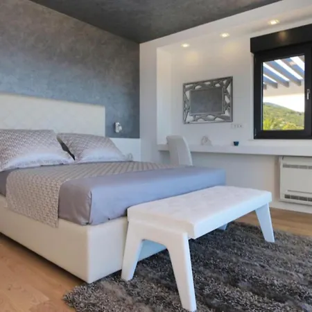 וילה Lux Afrodita - Four Bedroom With Outdoor Pool